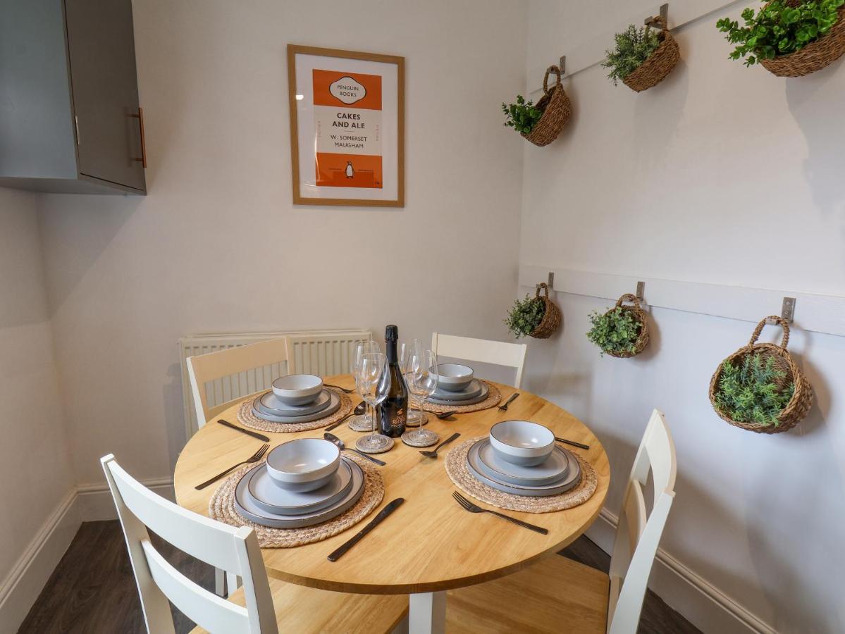 Book House Apartment Whitby Ngoại thất bức ảnh
