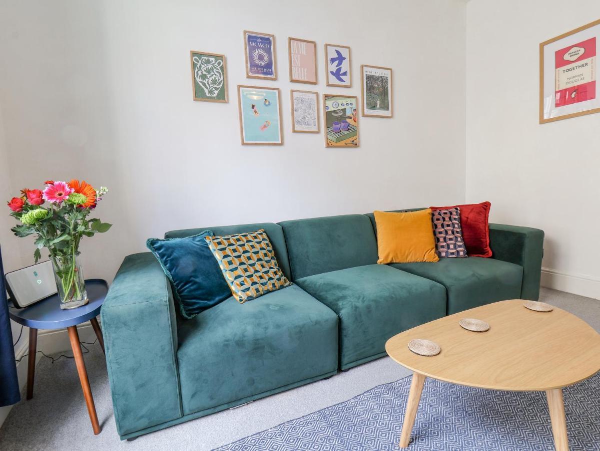Book House Apartment Whitby Ngoại thất bức ảnh
